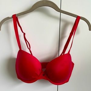 ❣️3 for $50❣️ Victoria’s Secret Lined Demi Bra 32DD